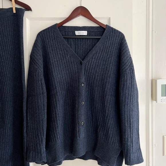 James Street Co. 'Winter Set' - Picture 2 of 2